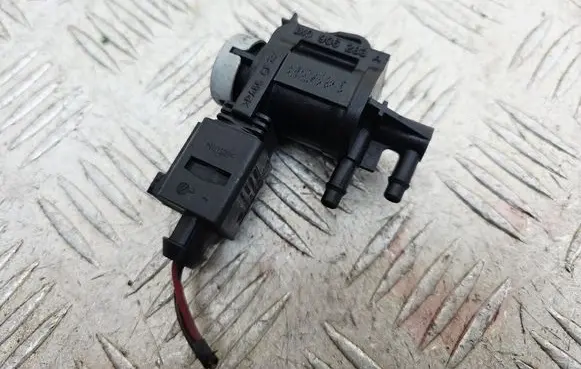 Audi A4 S4 B8 8K Vacuum valve 1K0906283A