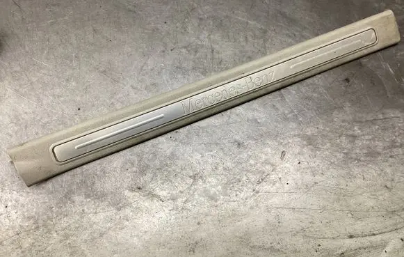 Mercedes-Benz B W245 Front sill trim cover A1696800074
