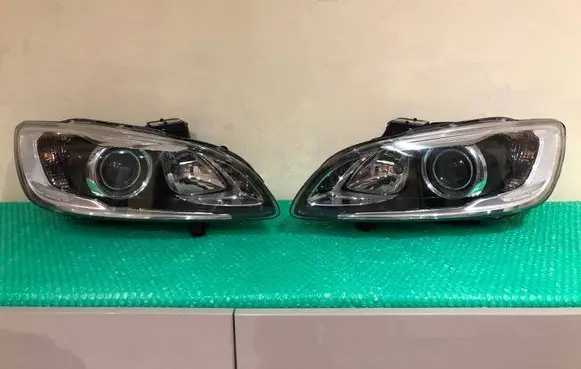 Volvo V60 Headlights/headlamps set 31420108 31420109 89908433