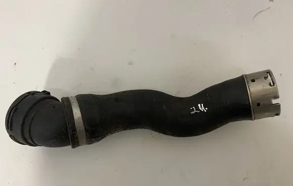 BMW 5 E60 E61 Intercooler hose/pipe 7803747