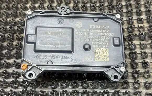 Volkswagen Sharan Headlight ballast module Xenon 1T0941329