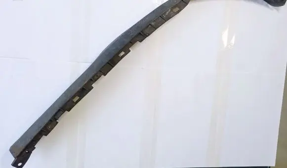 Opel Zafira B Front bumper lip 13247303