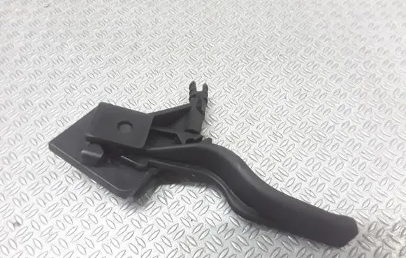Opel Zafira B Engine bonnet (hood) release handle 218186591