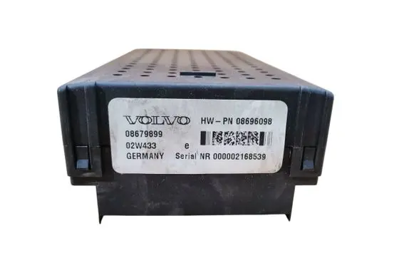Volvo S60 Fuse module 08679899 08696098