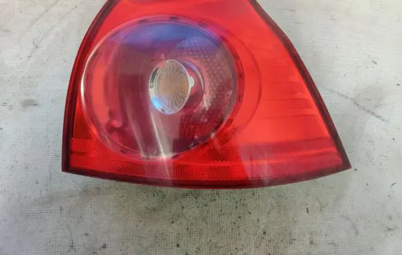 Volkswagen Golf V Rear/tail lights 1K6945096AC 89031823