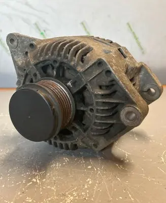 Volvo S40, V40 Generator/alternator 7700431945 3V1254 42315A