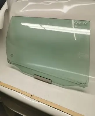 Volvo V70 Rear door window glass 43R001105