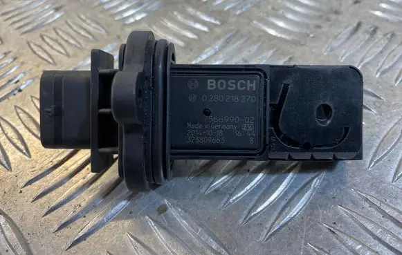 BMW X5 E70 Mass air flow meter 7566990 0280218270 323809663