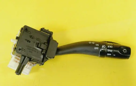 KIA Carens II Indicator stalk 202005763