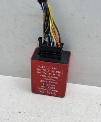 Ford Mondeo Mk III Tow bar relay 85451214 E1021475 A54154