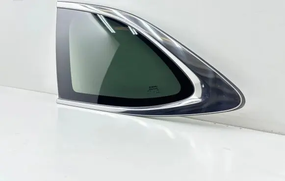 Subaru Outback (BT) Rear side window