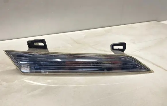 Nissan Murano Z51 Front reflector 42263957