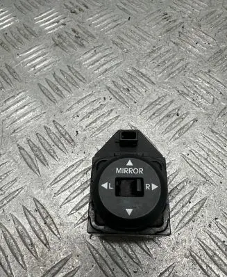 KIA Sportage Wing mirror switch