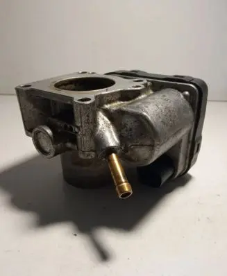 Volkswagen Golf IV Throttle valve 036133062 AU501