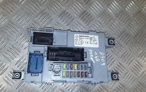 Fiat Doblo Fuse module 00520646330