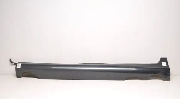 Volvo XC60 Front sill (body part) 