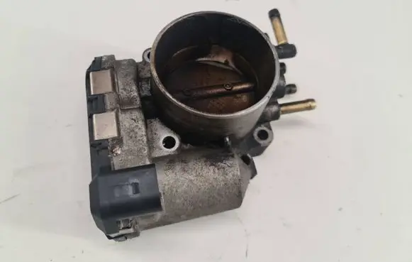 Audi A6 S6 C5 4B Throttle valve 078133062B