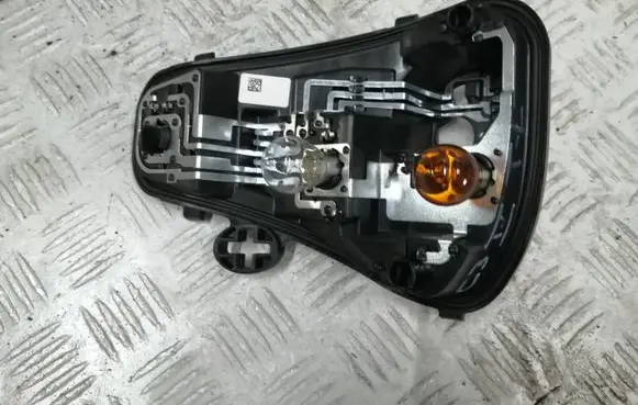 Citroen e-C3 Tail light bulb cover holder 