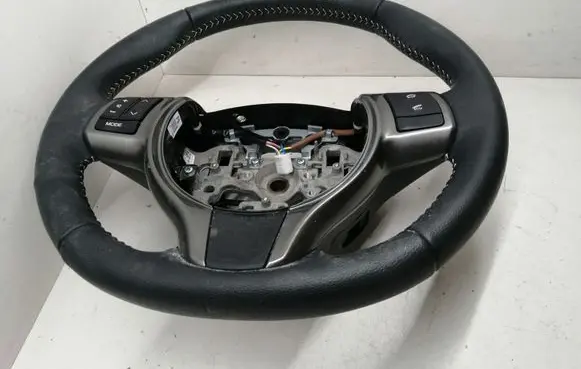 Toyota Yaris Steering wheel 306744181B28AD 307822310AA 306744199B2SAD