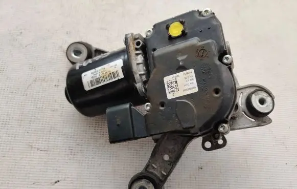 Ford Fusion II Wiper motor DS7317504BF 50332 180614A12