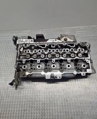 Peugeot 308 Engine head 9684487210