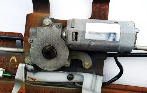 Mitsubishi Carisma Sunroof motor/actuator 404142