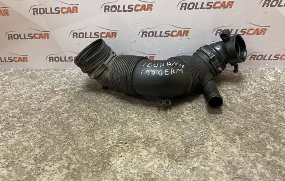 Volkswagen Touran I Air intake hose/pipe 3C0129654M
