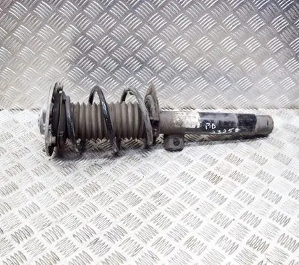 BMW 2 F22 F23 Front shock absorber/damper 6863135 6862173