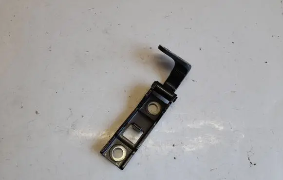 Chrysler Pacifica Tailgate/trunk/boot hinge 68229151