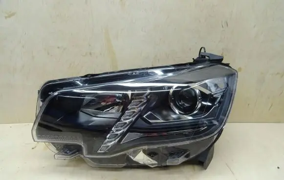 Peugeot Partner Headlight/headlamp