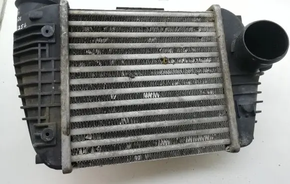 Audi A6 S6 C6 4F Intercooler radiator