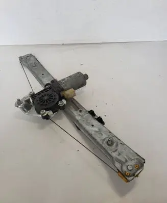 BMW X3 E83 Rear door window regulator motor 67628362065