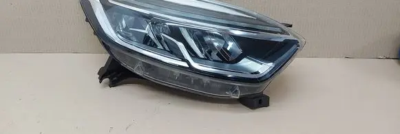 Renault Captur Headlight/headlamp 260107244R