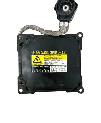 Toyota Auris 150 Headlight ballast module Xenon MAX25000V 8596752020 0311000294