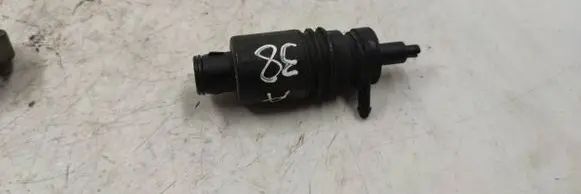 Audi A4 S4 B5 8D Windscreen/windshield washer pump 021168