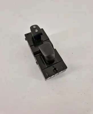 Nissan X-Trail T32 Electric window control switch 