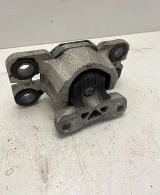 Land Rover Discovery Sport Engine mount bracket EJ327M121AD