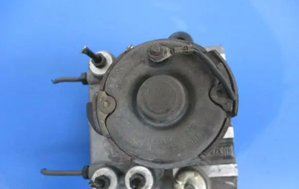 Mitsubishi Carisma ABS Pump