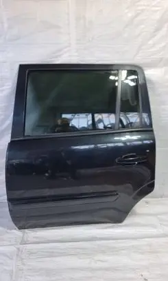 Opel Zafira B Rear door