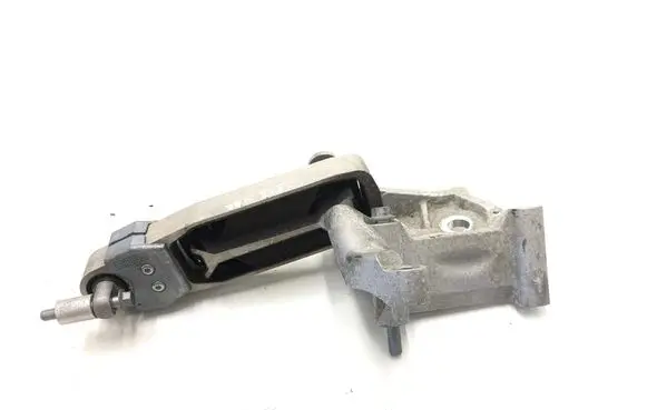 Volvo S90, V90 Engine mount bracket 31430195AA