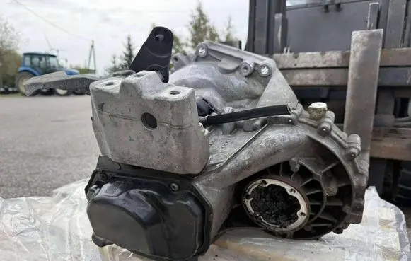Seat Leon (5F) Manual 5 speed gearbox 0AJ301103 RGH