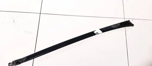Mercedes-Benz C AMG W204 Front door glass trim molding 0800023 080.0023-