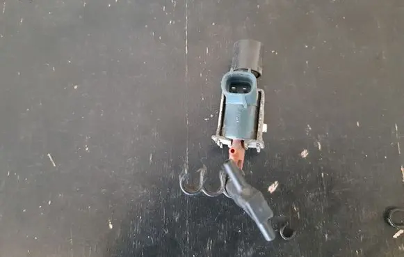 Toyota Land Cruiser (J200) Turbo solenoid valve