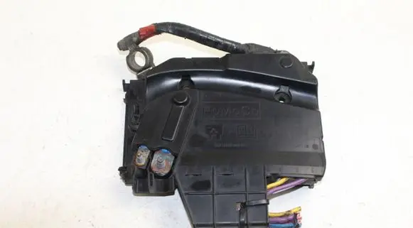 Ford C-MAX II Fuse module AV6T14A067BB
