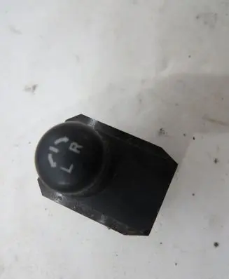 Suzuki Vitara (LY) Fog light switch KRIS235789