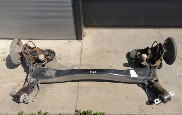 Opel Grandland X Rear beam 