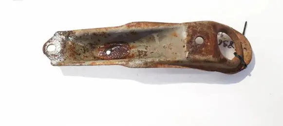 Toyota Avensis T250 Towing hook eye 