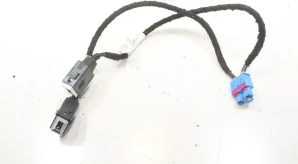 Peugeot 508 II USB socket connector 9818156380