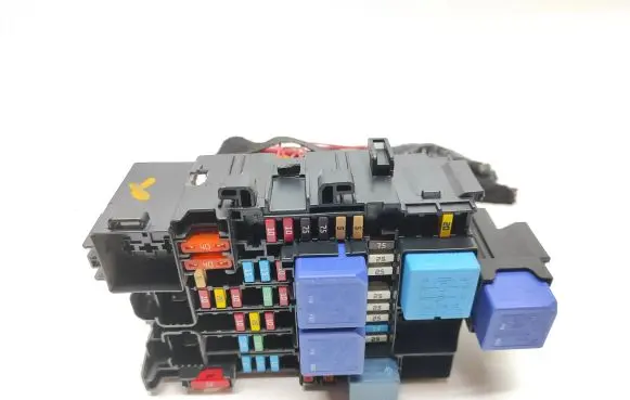 Renault Scenic IV - Grand scenic IV Fuse module 243800453R