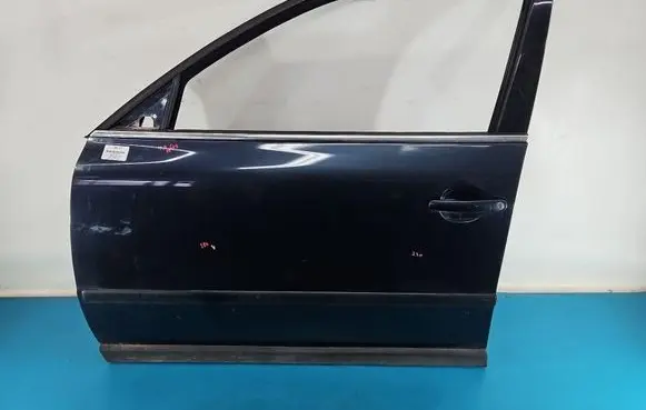 Volkswagen PASSAT B5.5 Front door IMPRK1528917